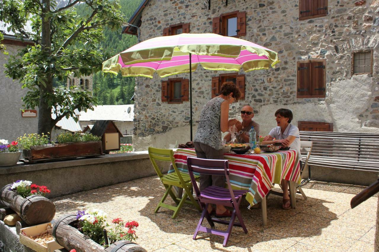 Chez Annie & Marcel Bed & Breakfast Le Monetier-les-Bains Exterior photo