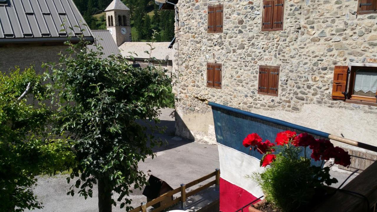 Chez Annie & Marcel Bed & Breakfast Le Monetier-les-Bains Exterior photo