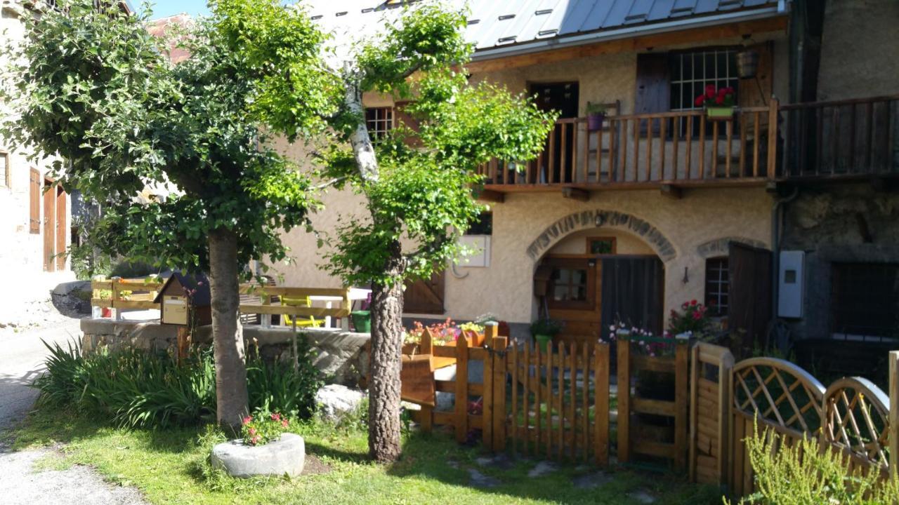 Chez Annie & Marcel Bed & Breakfast Le Monetier-les-Bains Exterior photo